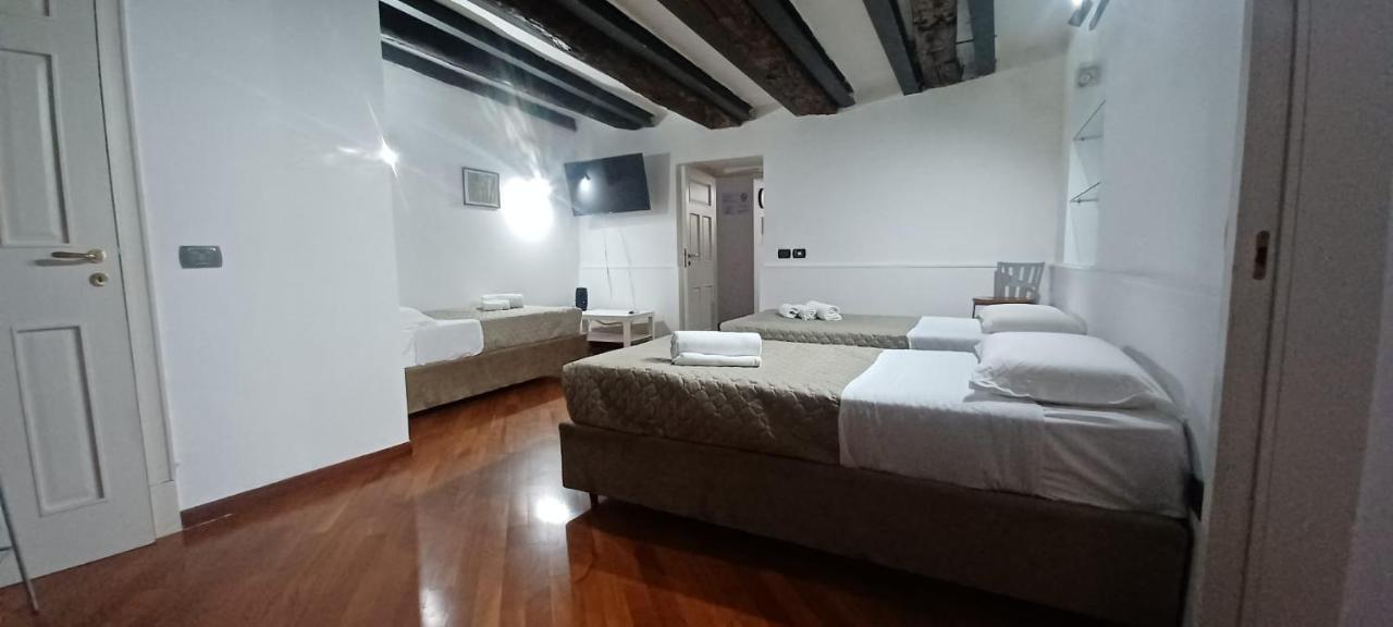 Residenza Nunziatella Apartamento Nápoles Exterior foto